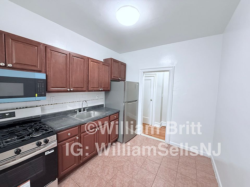 1st image of 325 Union St APT A2