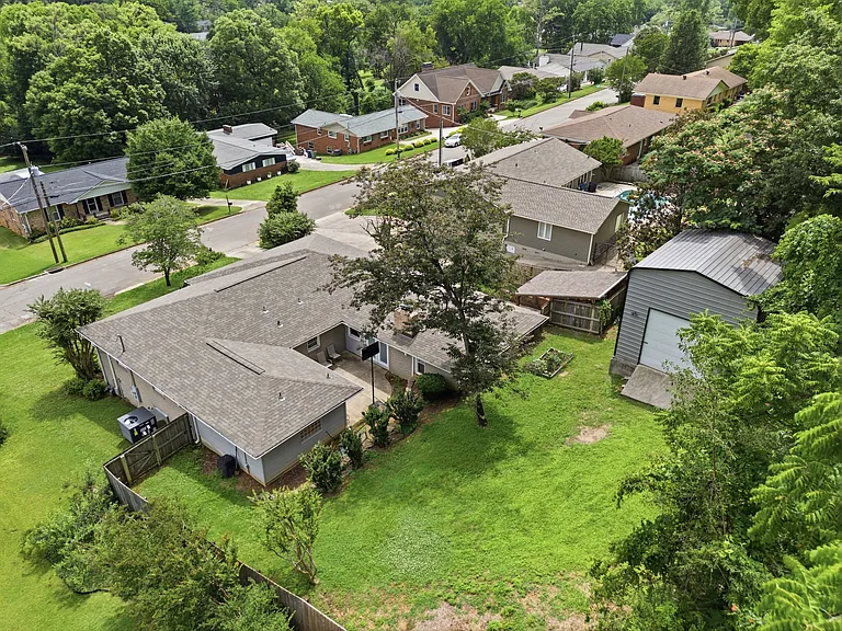 2117 Shades Crest Rd SE — Photo 8