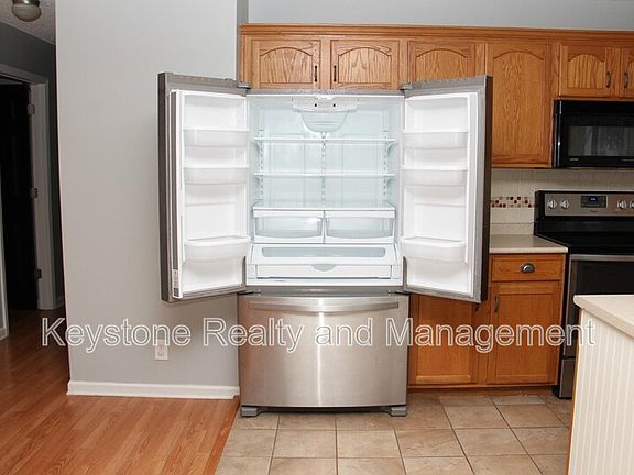 5th image of 3826 Angelise Ln