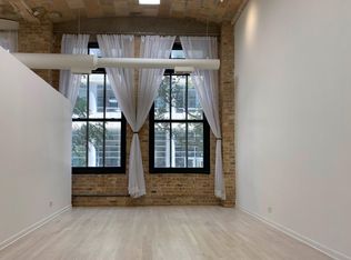 801 S Wells St APT 104, Chicago, IL 60607