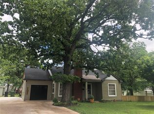 1101 N 9th St, Rogers, AR 72756