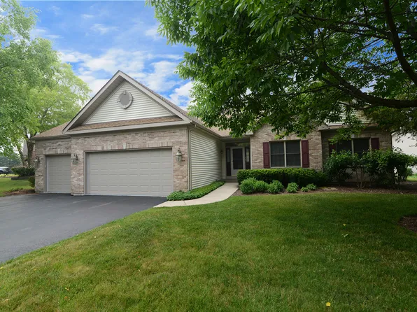 850 Woodland Dr, Antioch, IL 60002