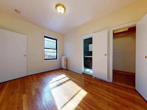 5th image of 60 Sip Ave APT 401