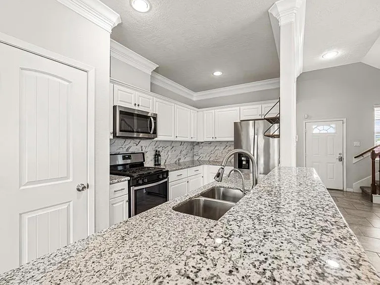 4907 Leamathew St — Photo 18