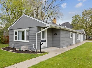 954 Lilac Ln, Highland Park, IL 60035