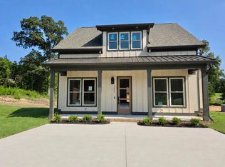 342 Thomas Rd, Fort Oglethorpe, GA 30742