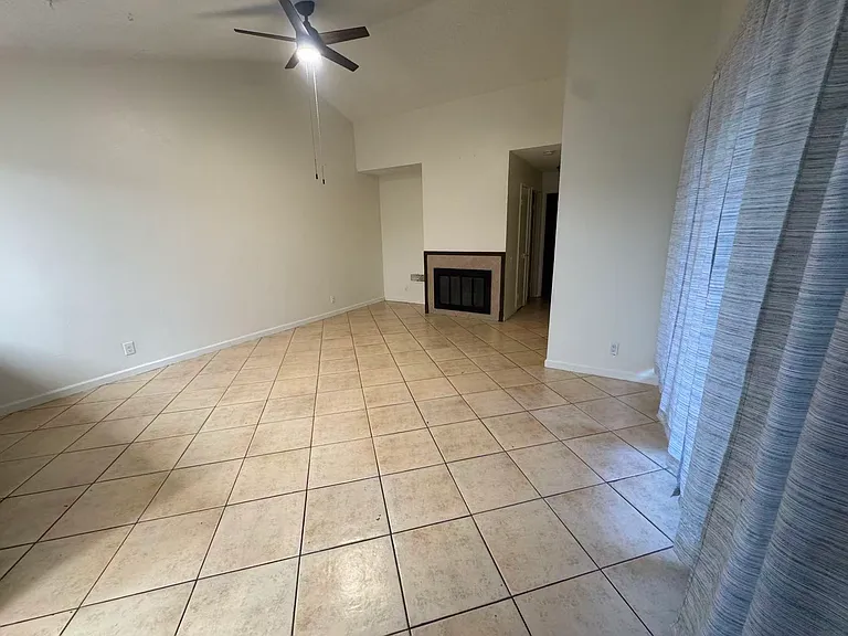 7236 Winterwillow Ct — Photo 15