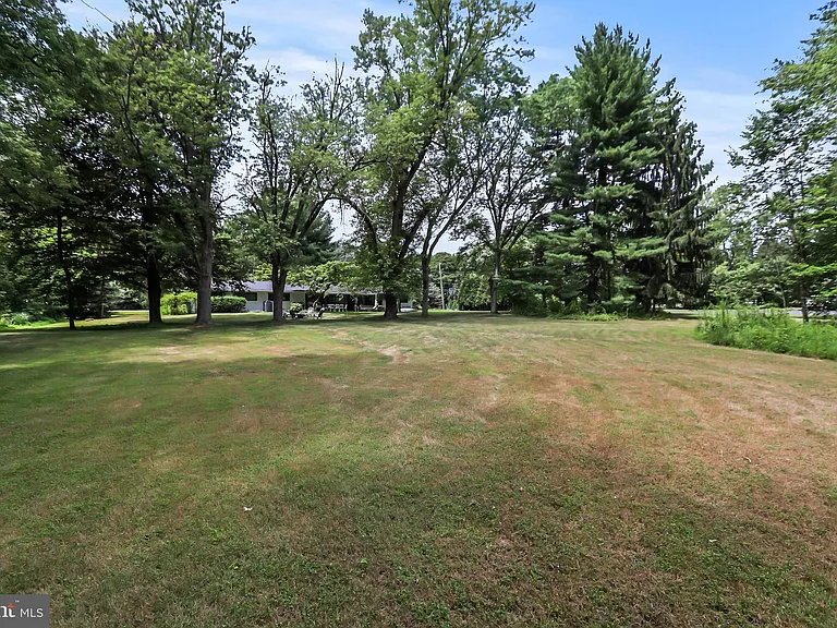 1004 Mercer Rd — Photo 27