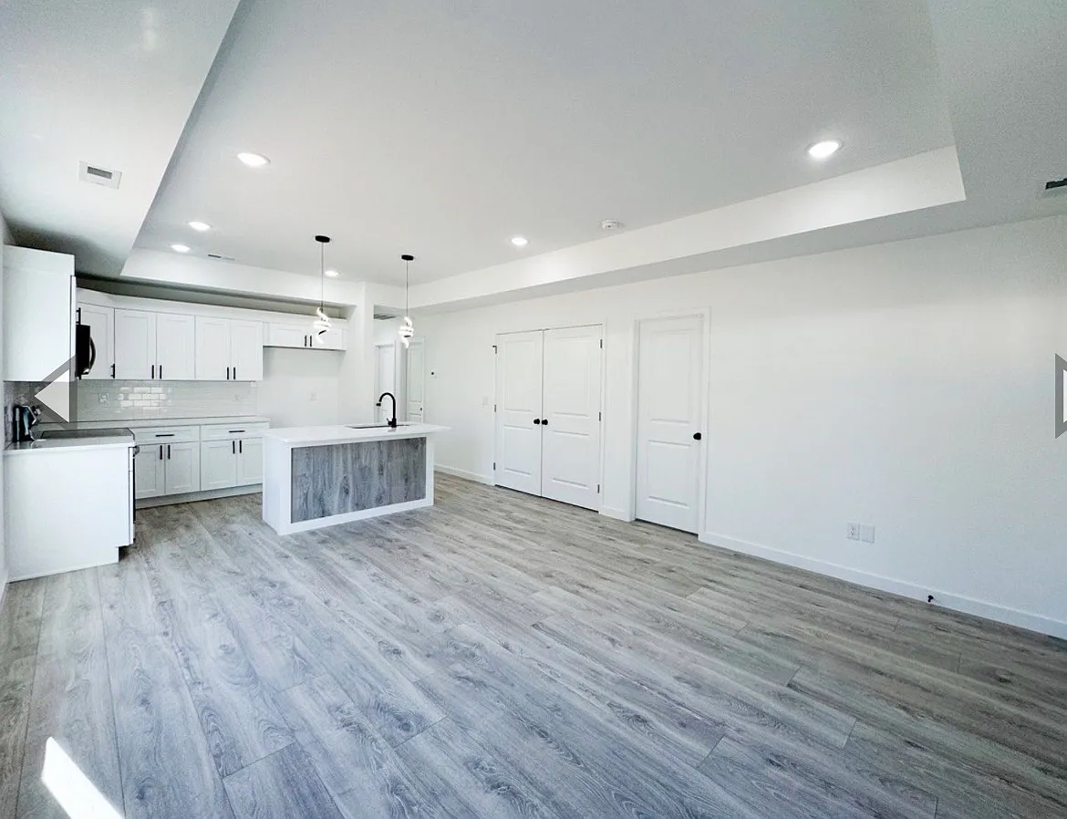 3 bed, 1083 sqft, $1,595 — Photo 3