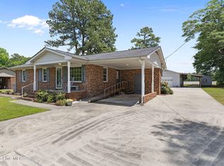 1905 Hullwood Drive, Kinston, NC 28504