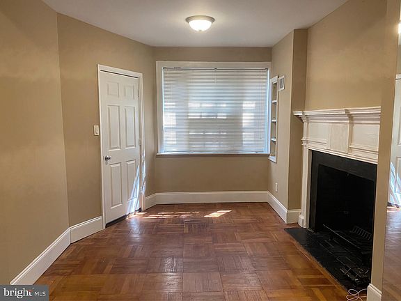 5th image of 226 S Quince St Floor 1