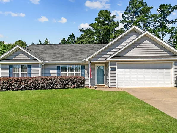 316 Robin Hood Ln, Sanford, NC 27330