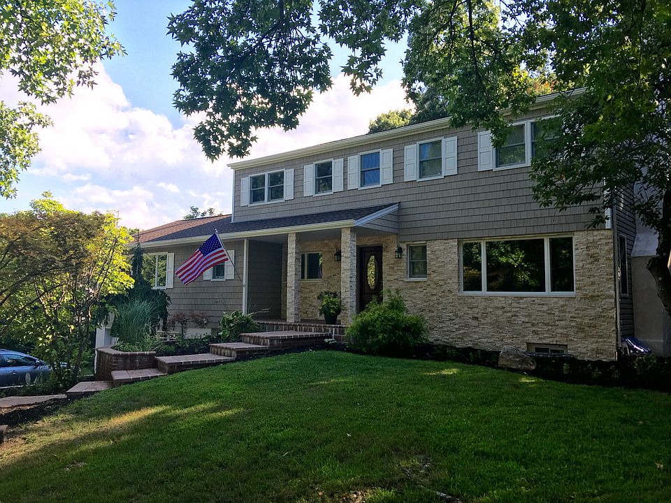 1st image of 16 Hilltop Ln
