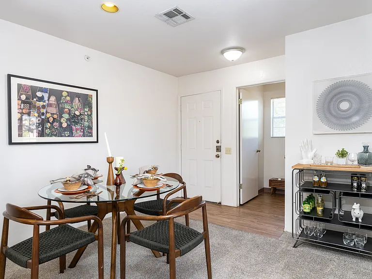 Shadow Ridge Apts. — Photo 16