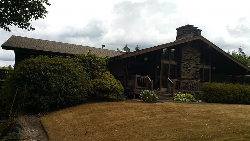 1st image of 104 214th Ave NE