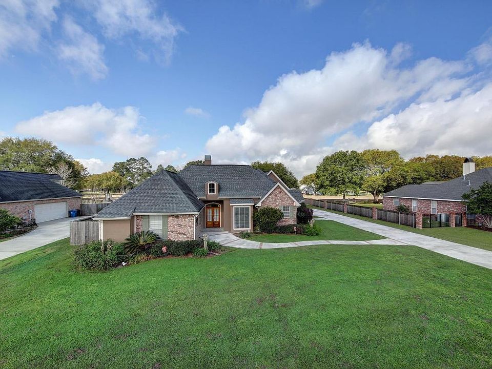 1st image of 129 Laken Ln