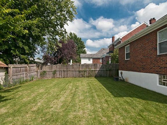5th image of 2146 Glenside Ave