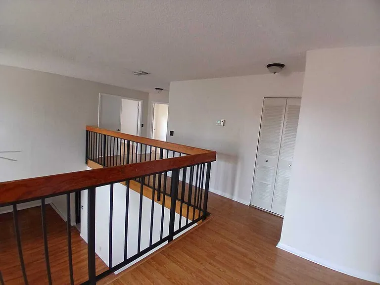 1731 Shoreside Cir — Photo 8