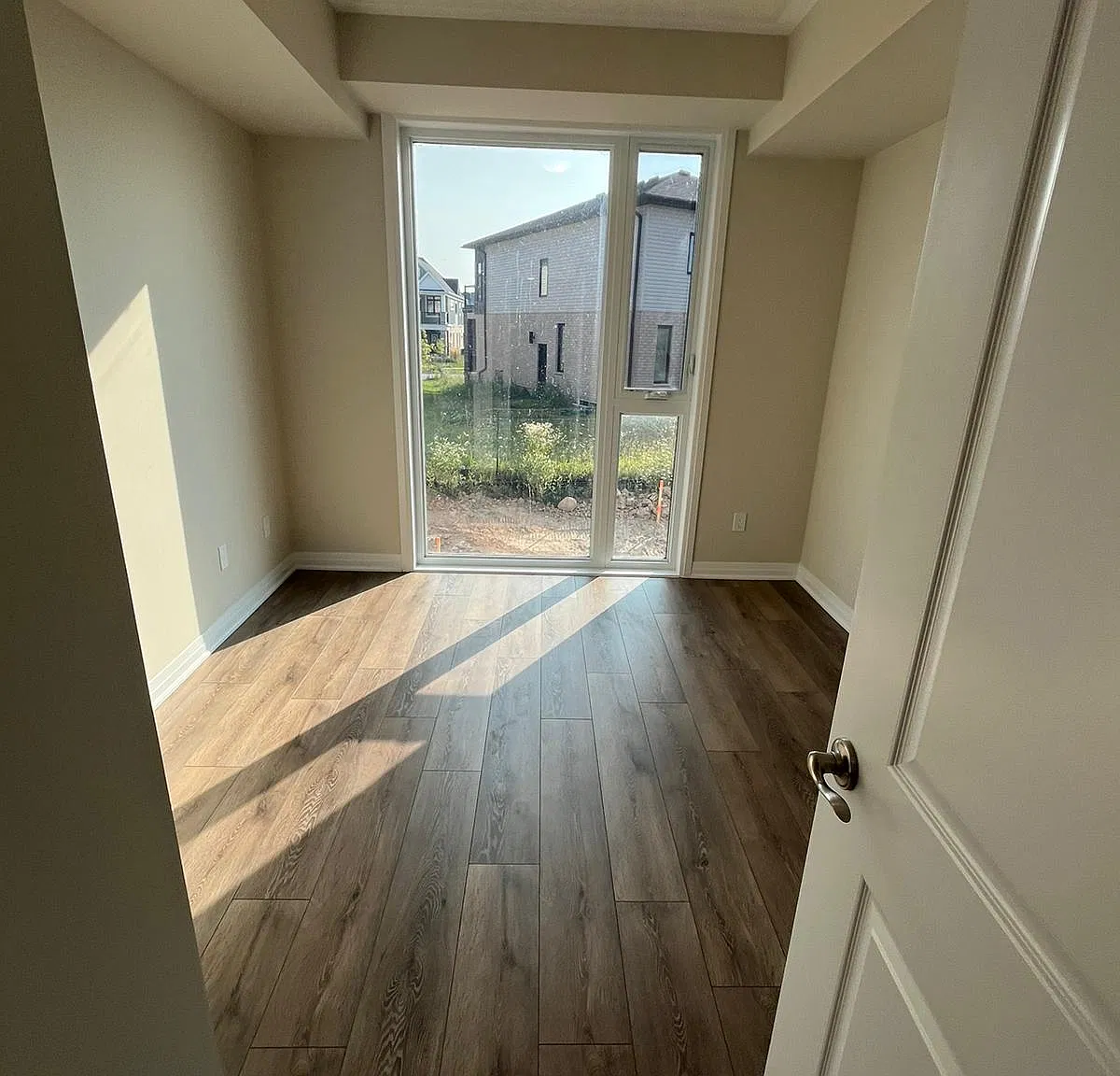 2 bed, 1150 sqft, $2,350 — Photo 3