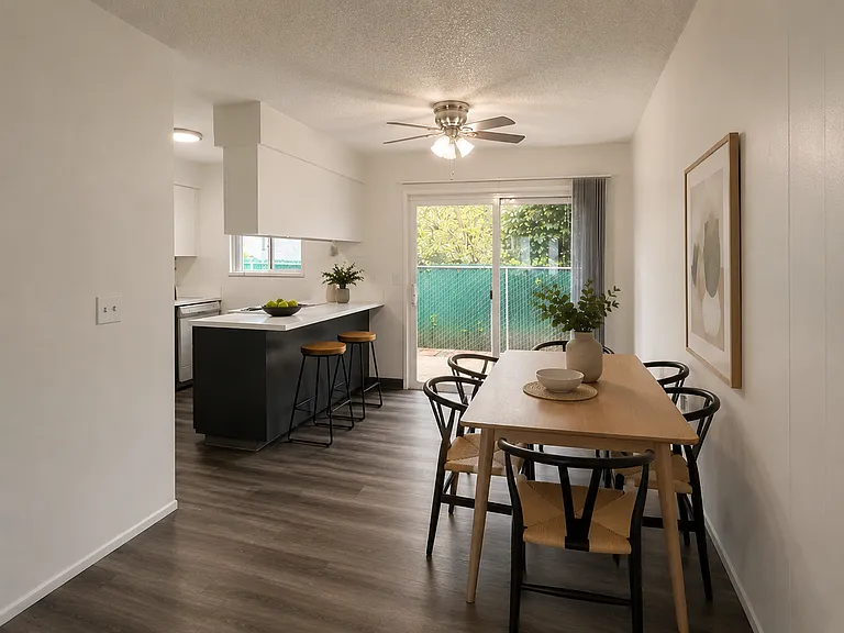 Pleasant Square Apartments — Photo 8