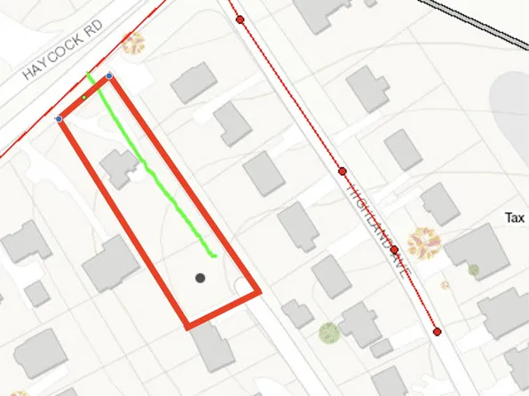 6927 Haycock Rd, Falls Church, VA 22043