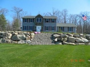 116 Munsing Rdg, Granby, MA 01033
