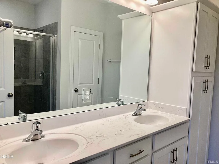 1113 Falling Rock Pl — Photo 11