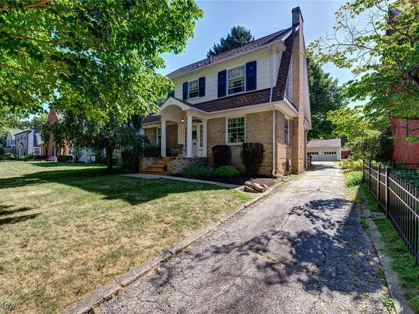 73 Castle Blvd, Akron, OH 44313