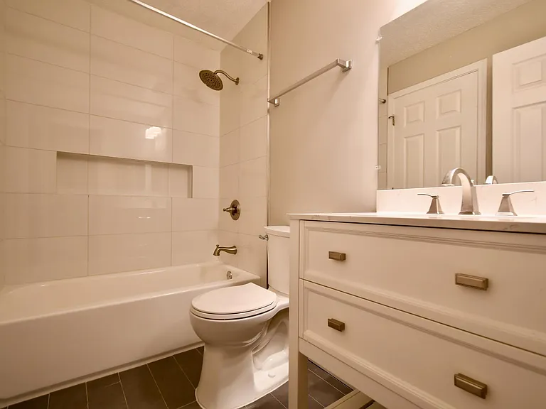 8308 Santa Fe Pkwy — Photo 12