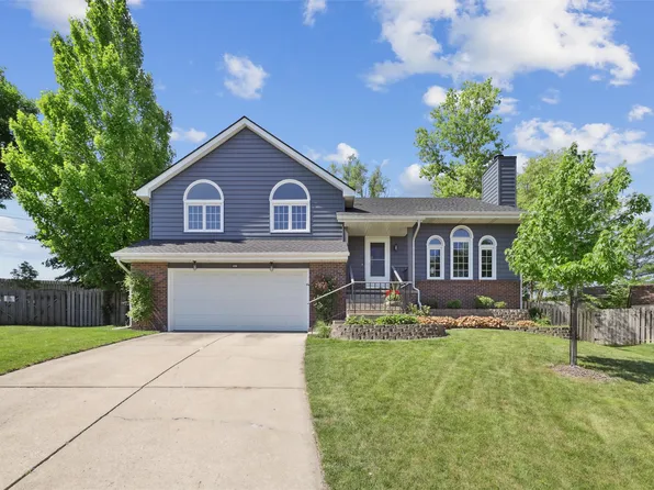 1236 NW 108th Cir, Clive, IA 50325