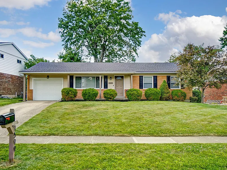 1599 Yellowglen Dr — Photo 4