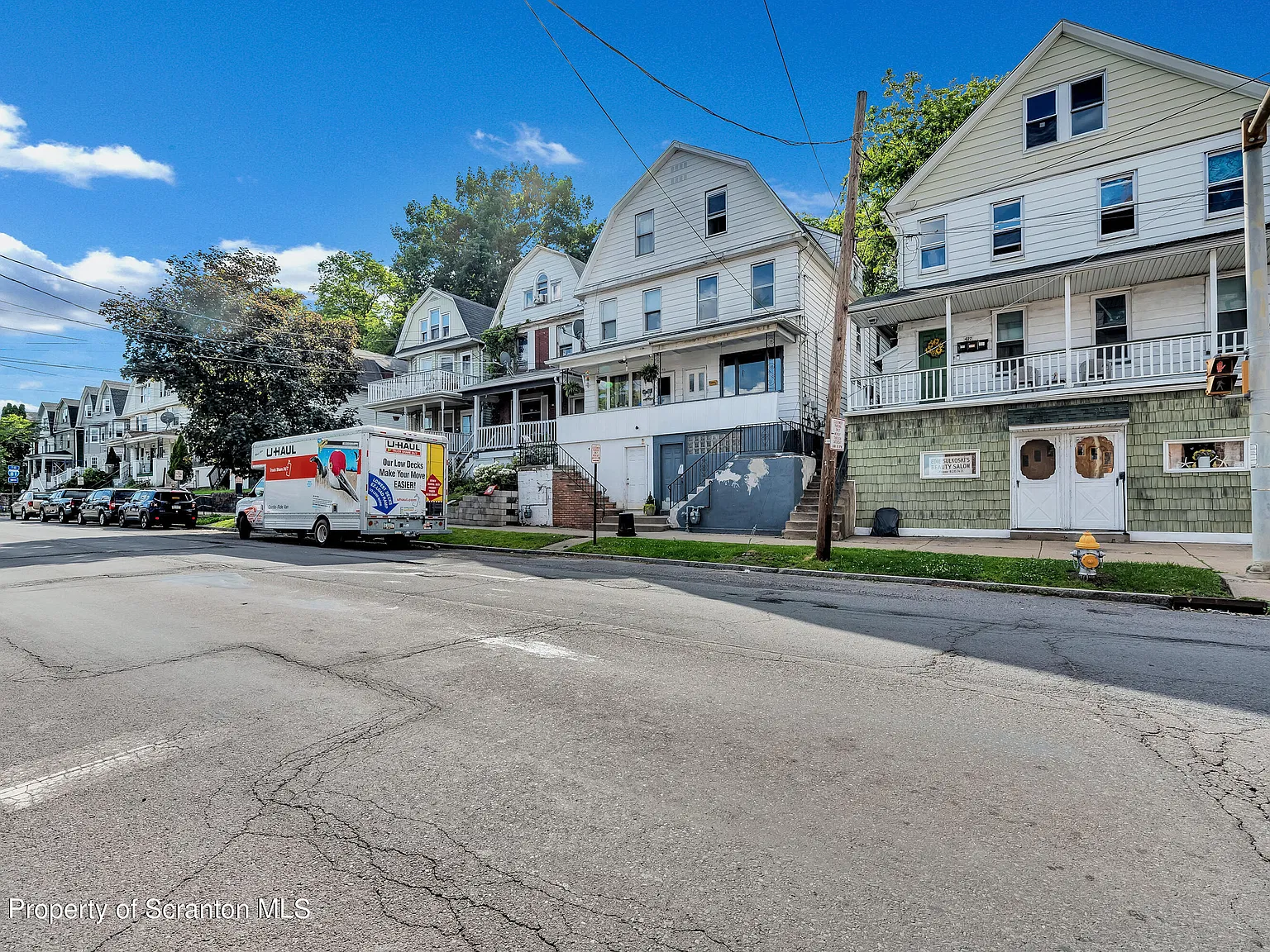 3 bed, 1.0 bath, 1500 sqft, $1,400 — Photo 3