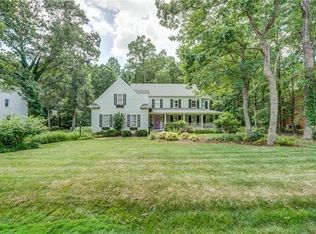 2130 Normandstone Dr, Midlothian, VA 23113