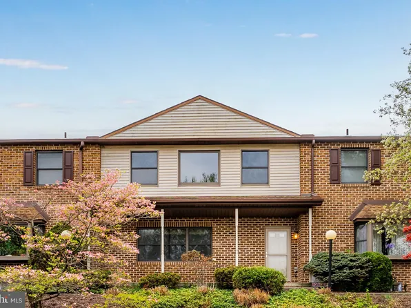 3841 N Sarayo Cir, Harrisburg, PA 17110