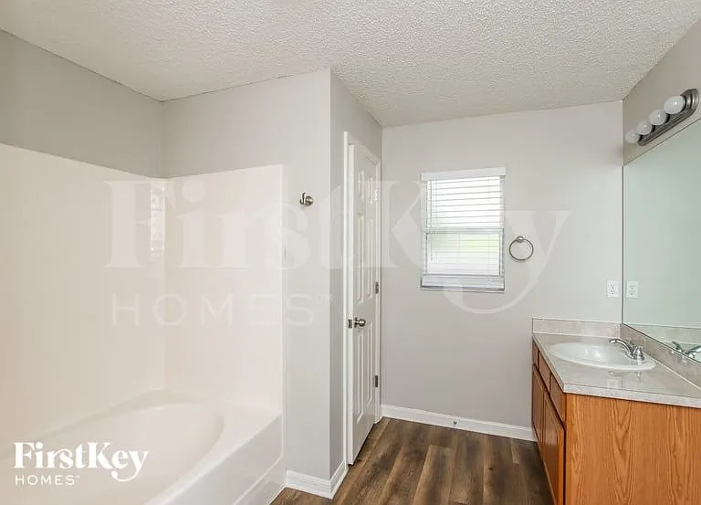826 Tedder Rd SE — Photo 10