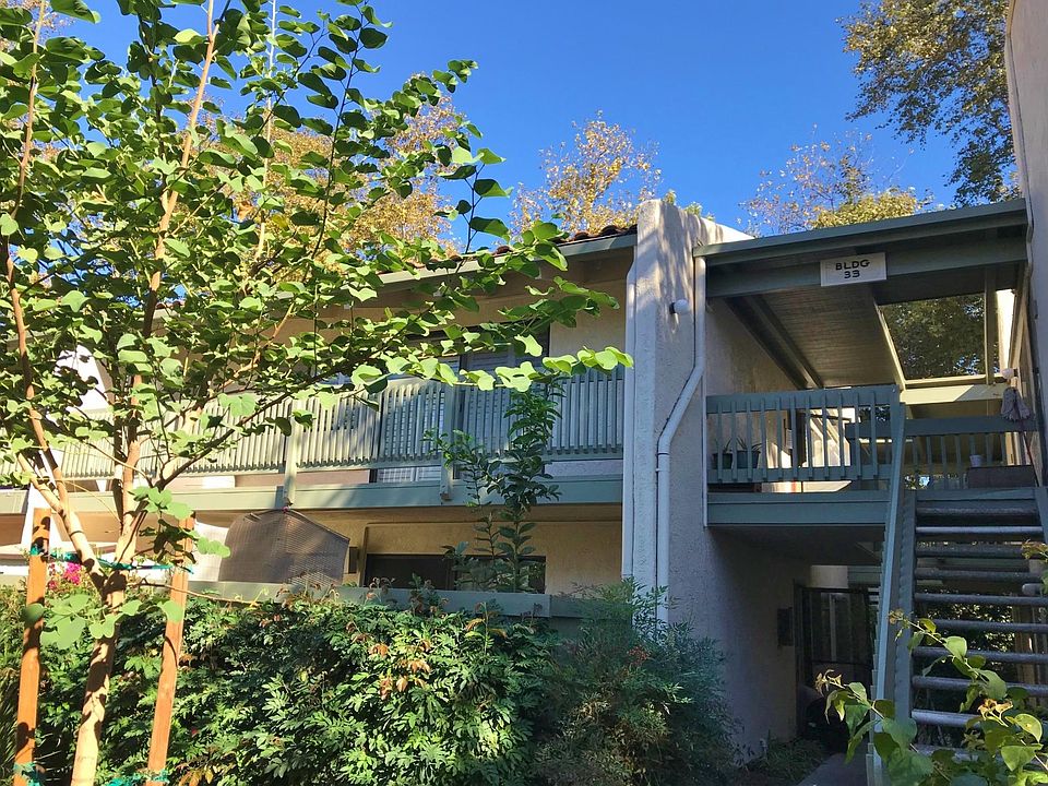 1st image of 33 Dearborn Pl APT 40