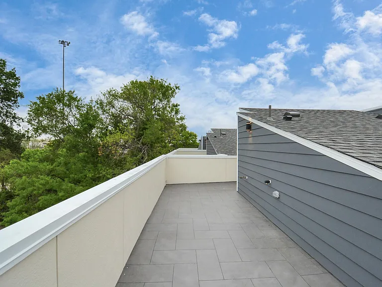 3039 Gray St — Photo 45