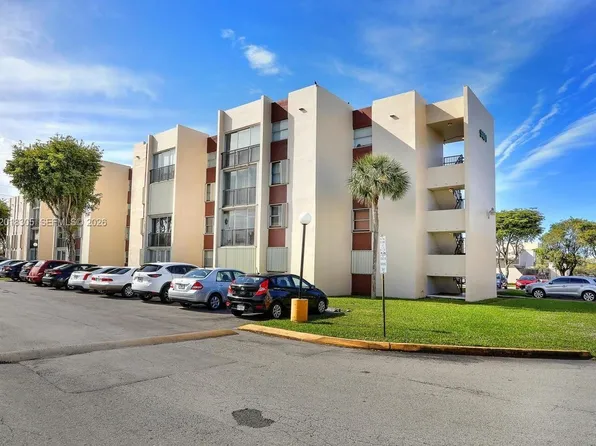 9401 SW 4th St APT 209, Miami, FL 33174