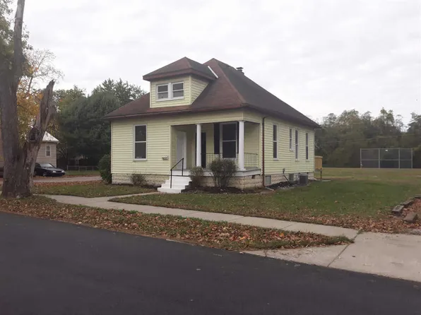 631 W 8th St, Mount Vernon, IN 47620