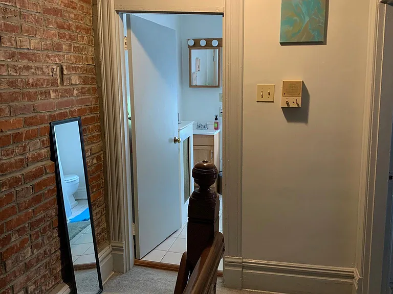 Bathroom (4 of 4)