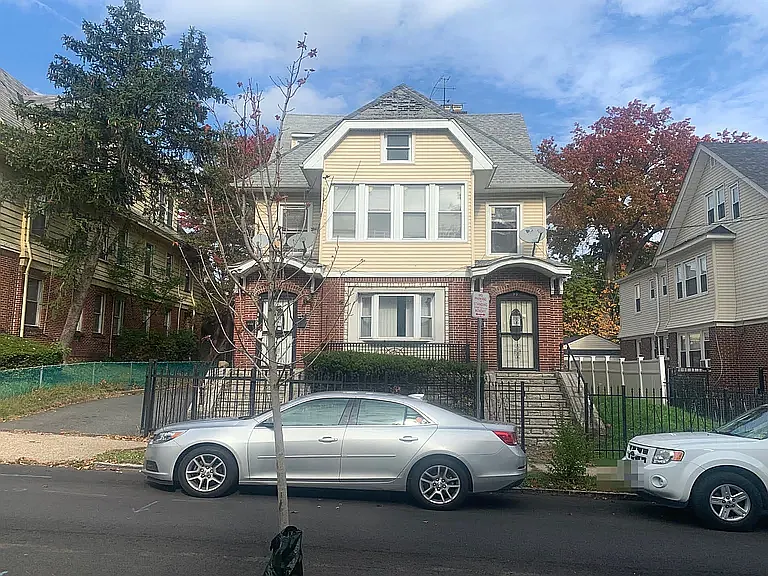 99-101 Vassar Ave #1