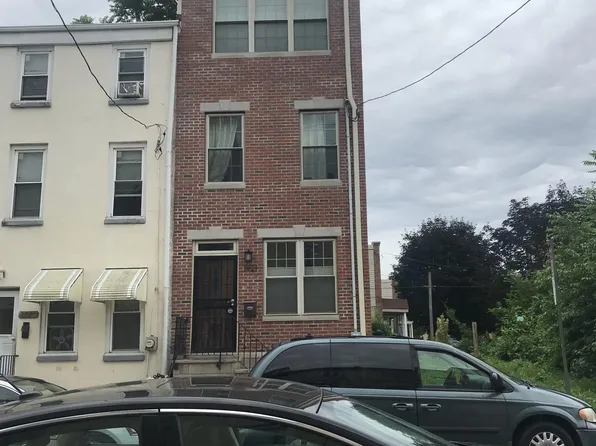 1921 Brown St, Philadelphia, PA 19130