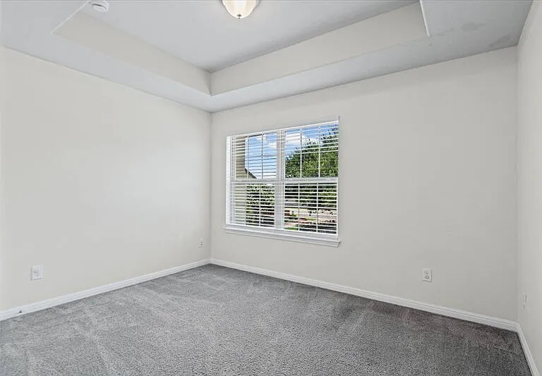 1502 Airedale Rd — Photo 23