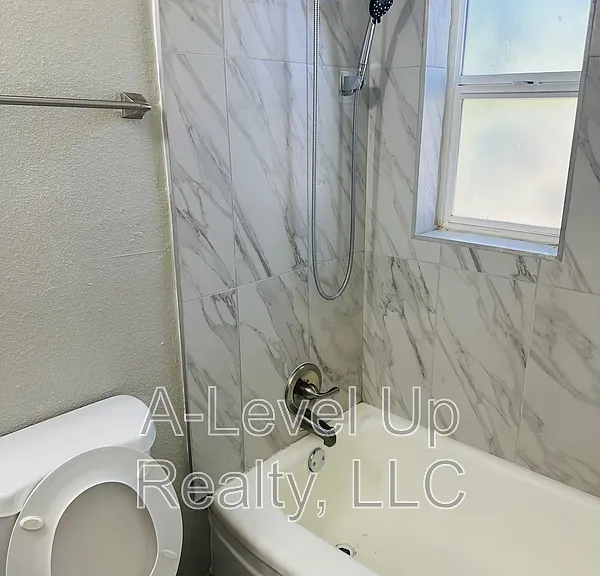 3043 E Proctor Vis #1 — Photo 10