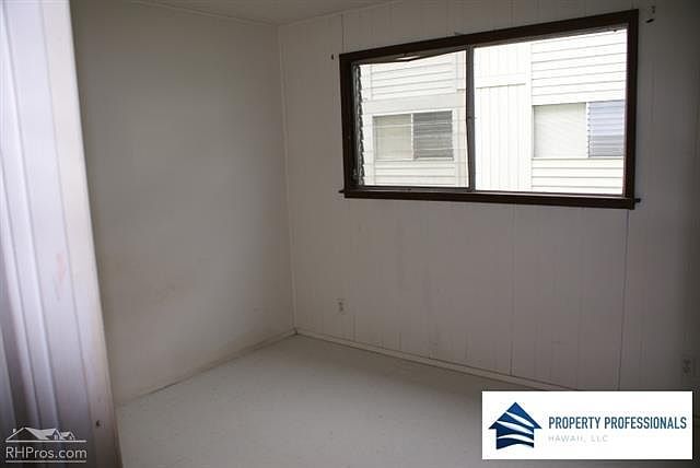 2nd image of 485 Waianuenue Ave APT C116