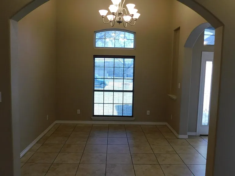 244 Ariana Ct — Photo 8