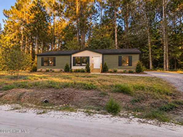 486 Scuppernong Circle SE, Bolivia, NC 28422