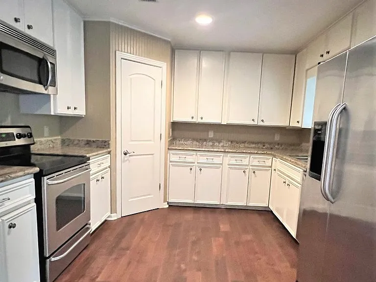 5011 Finley Dr — Photo 11