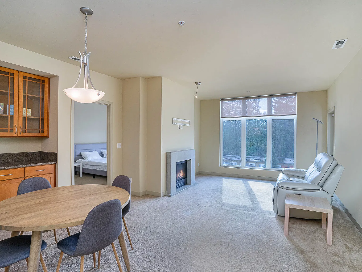 2 bed, 1129 sqft, $3,450 — Photo 4