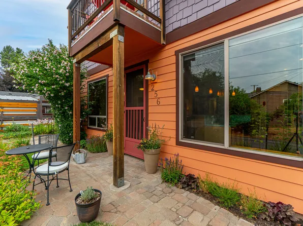 256 NW Saint Helens Pl, Bend, OR 97703